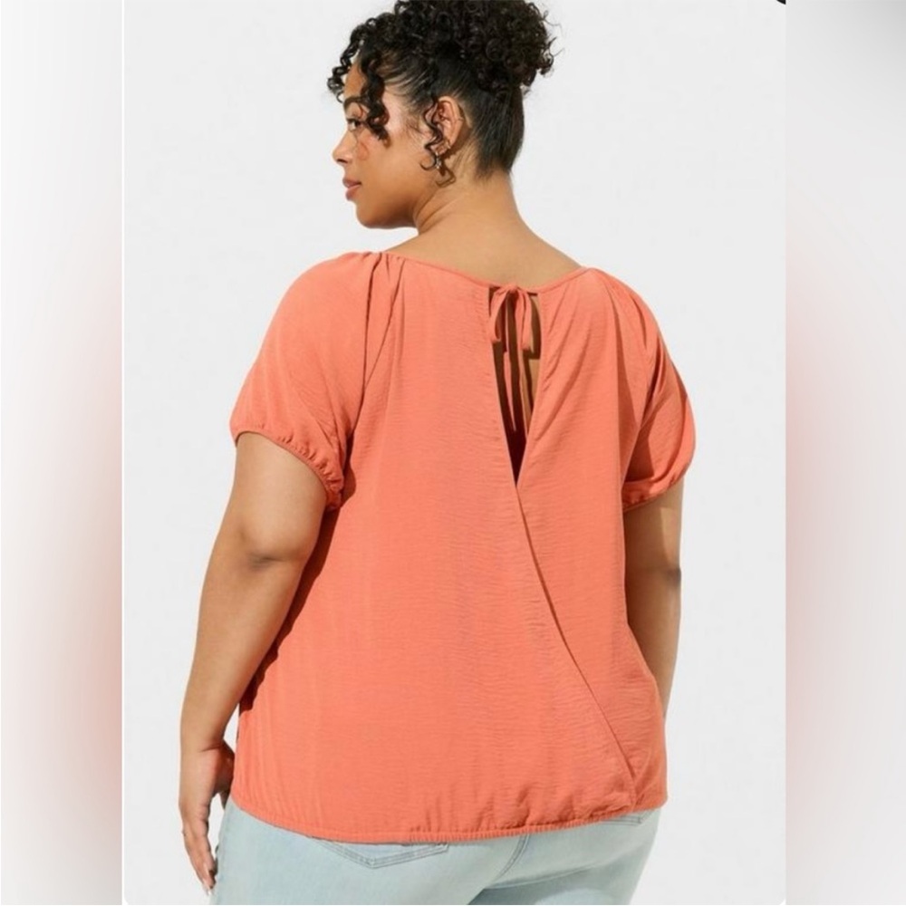 NWT Torrid 0 Seersucker Surplice Salmon top with open back